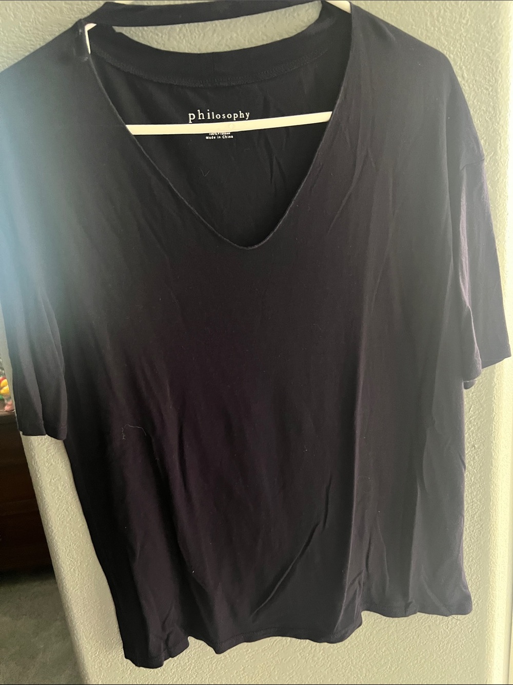 Philosophy black V-Neck Short Sleeve Tee